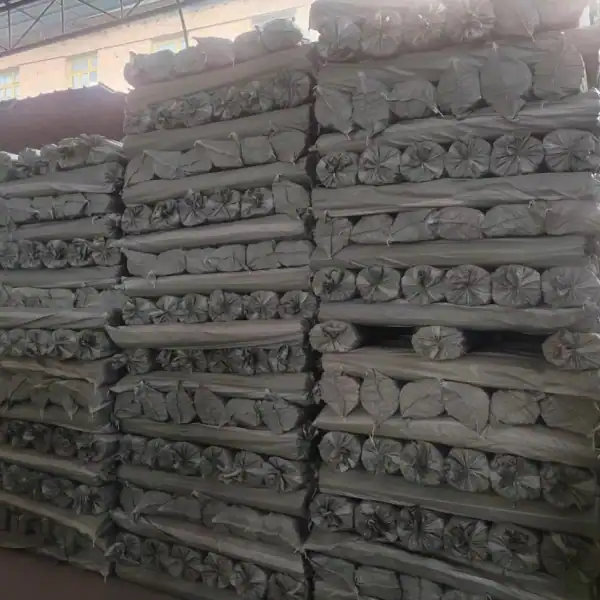 Bulk packaged wooden tool handles ready for export, supplied by a reliable wood tool handle manufacturer