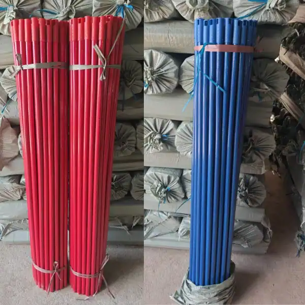 Red and blue PVC coated wooden broom stick suppliers bulk goods, seamless PVC coated eucalyptus wood cleaning sticks for broom and mop assembly