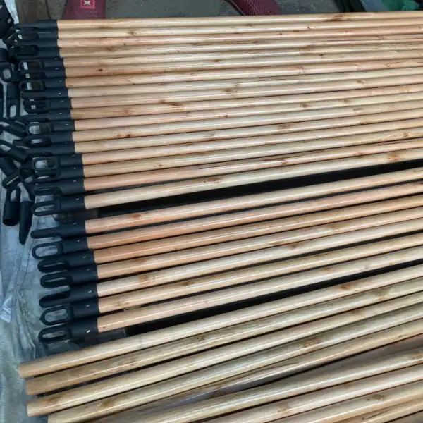 Varnished wooden broom stick suppliers support OEM varnished wooden broom sticks with 7 cm black hanging loop ends, multiple sizes available for worldwide clients