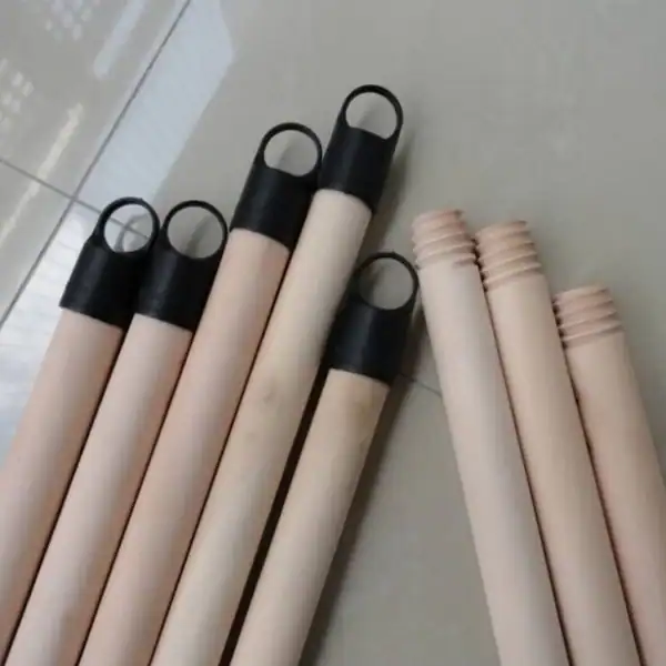 Bulk natural broom handles, natural eucalyptus wooden broom sticks with plastic hanging caps and standard screw threads