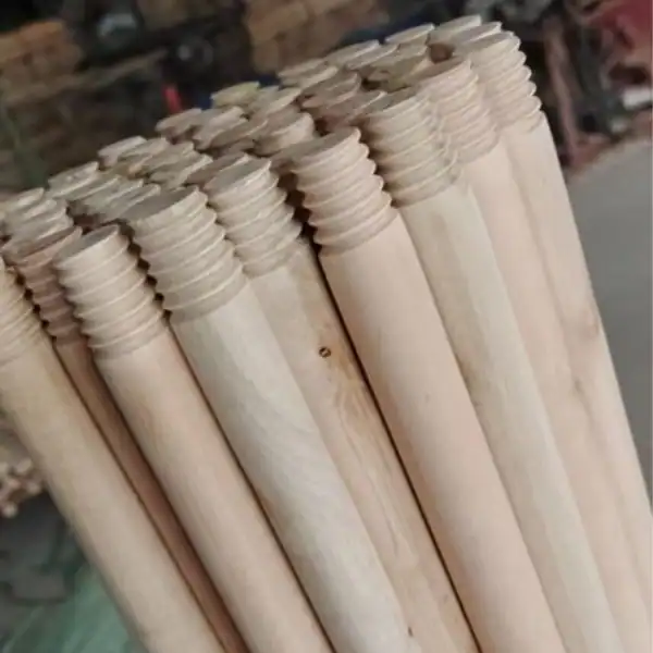 Plain eucalyptus broom stick factory supply plain wooden broom sticks with precise standard screw threads