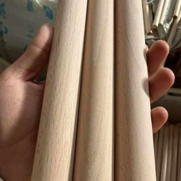 High quality kiln dried beech wood dowels supplied by cnc machining wood handle manufacturers for custom wooden handle making